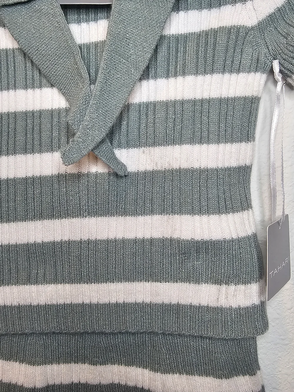 Tahari soft ribbed